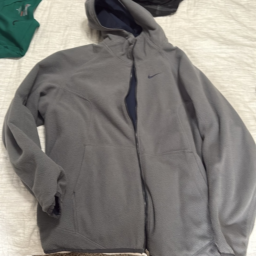 Nike reversible jacket - Picture 2 of 4